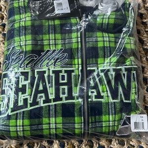 Seattle Seahawks Hooded Zip-up